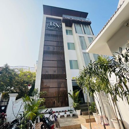 Hotel The Royal Vista Varanasi Exterior photo